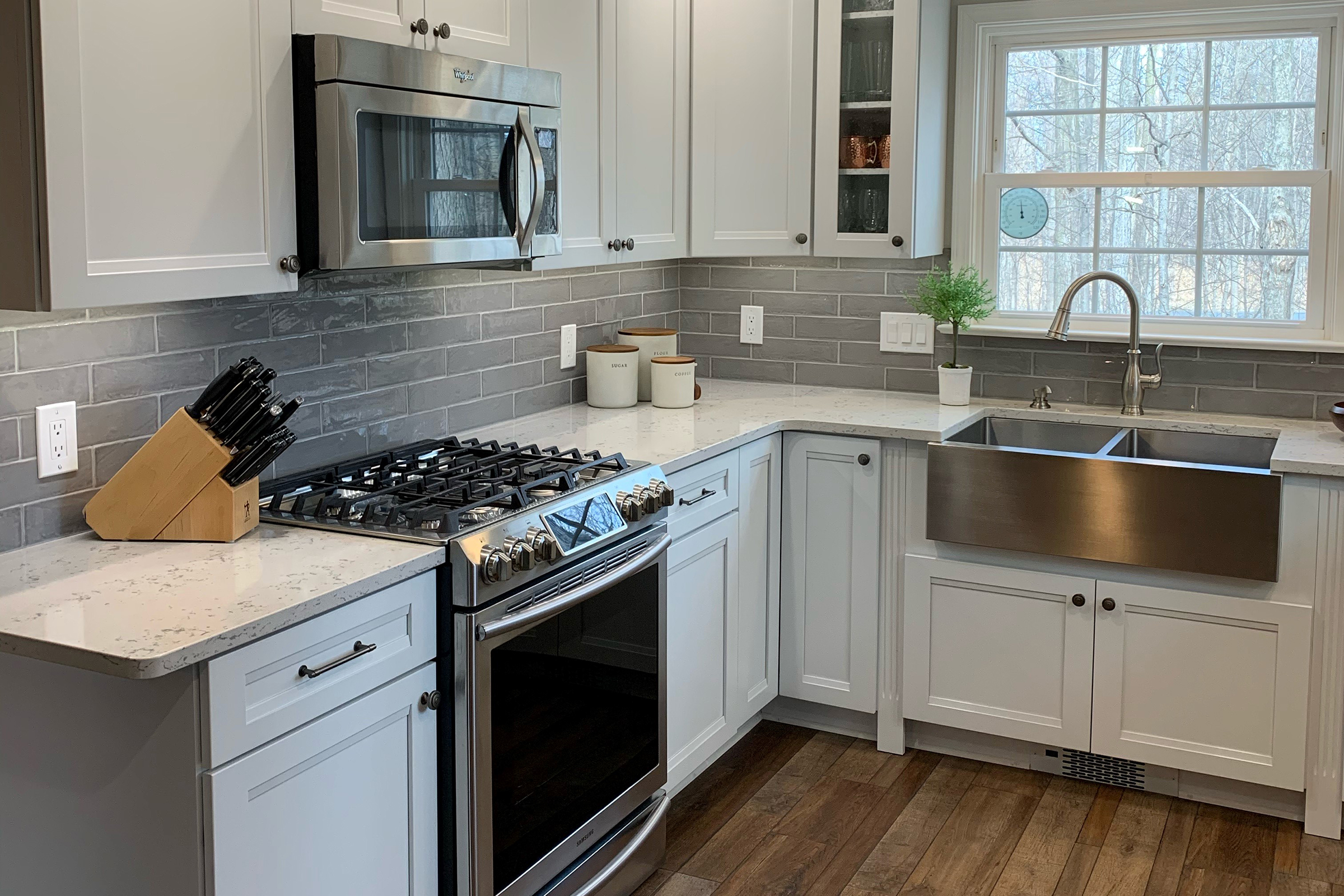 White Countertop Microwaves at